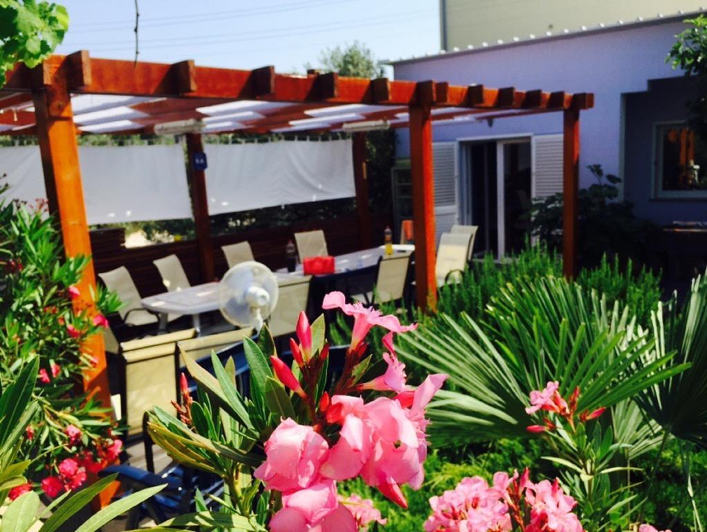 Apartments Jerine ตรีบูนย์ ห้อง รูปภาพ